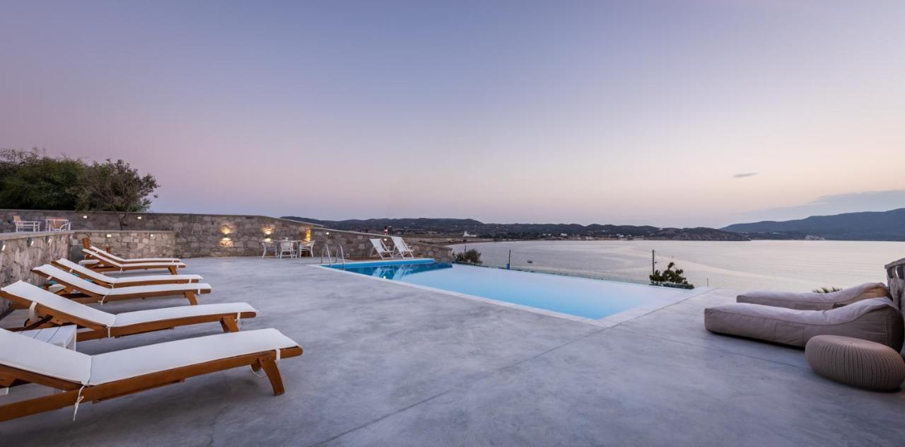 Anemi Suites Adamantas  Dış mekan fotoğraf